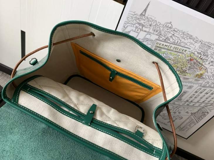 Picture of Goyard Handbags _SKUfw225670824fw